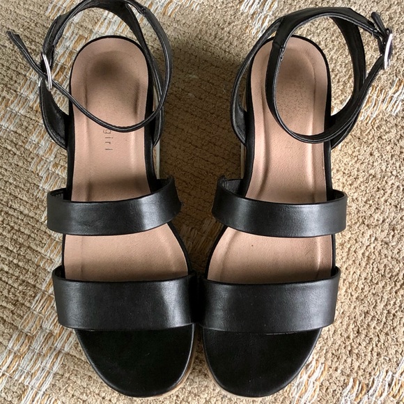 Platform Faux Leather Sandals - Picture 2 of 4